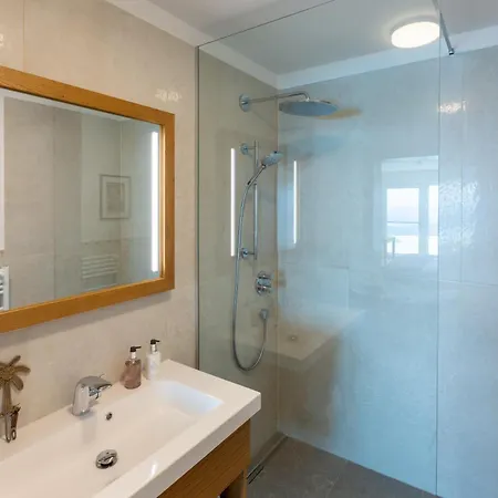 15 --- Mit Pool Und Fernsicht 30m2 아파트