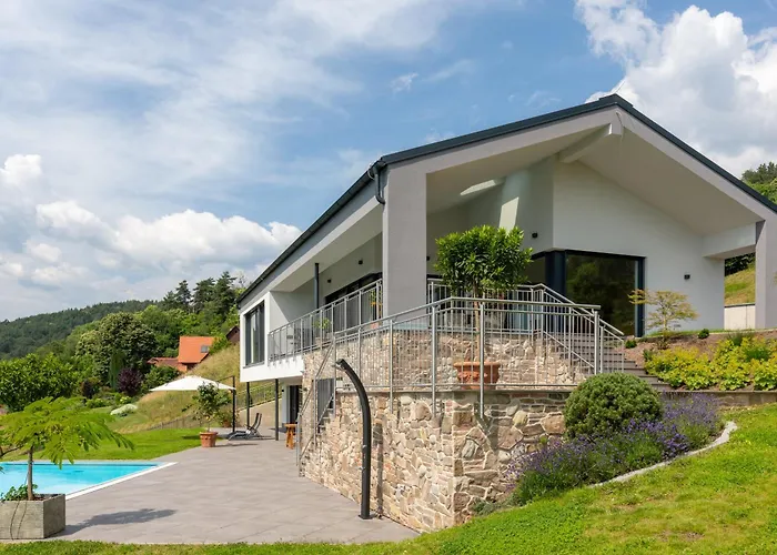 15 --- Mit Pool Und Fernsicht 30m2 * Greim